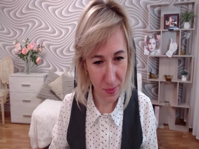 Live sex webcam photo for SvenIsolde #271493133