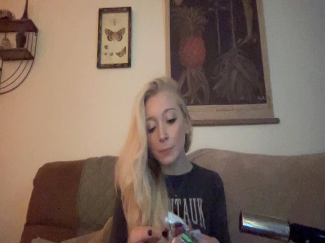 Live sex webcam photo for Izziekay #271486643