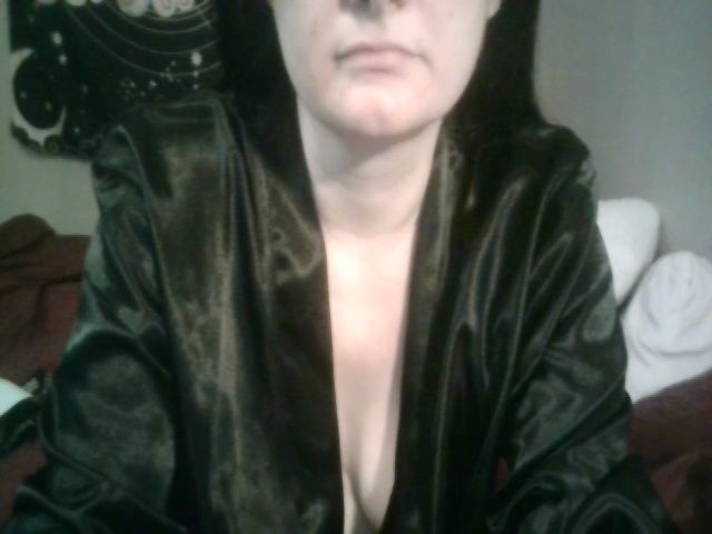 Live sex webcam photo for HarleyStar82 #271496473