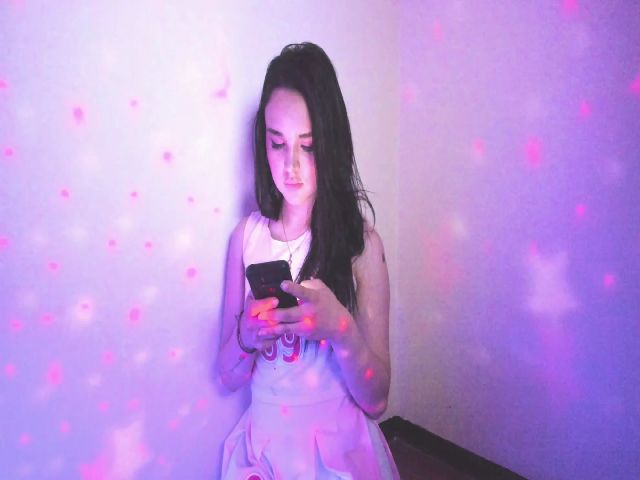 Live sex webcam photo for ViperMariam #271495439