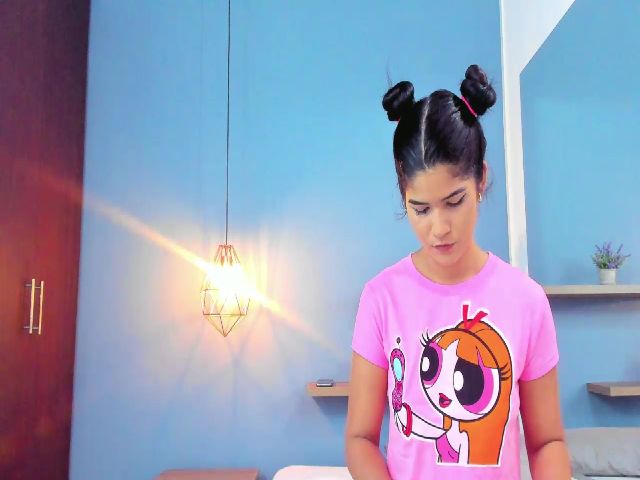 Live sex webcam photo for Martina_Grey #271495850