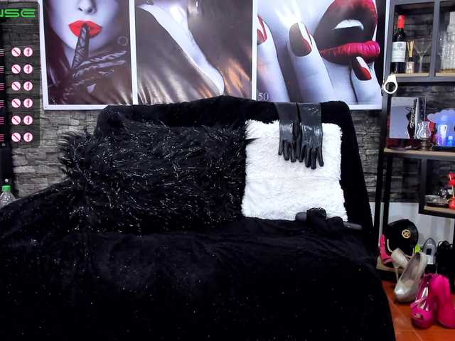 Live sex webcam photo for AndreMistress #271483637