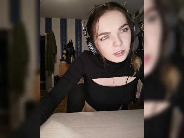 Live sex webcam photo for LanaDel2828 #271487391