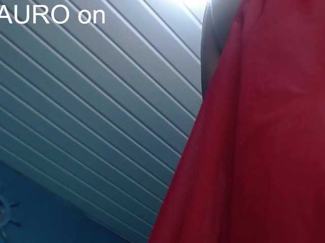 Live sex webcam photo for nina-love13 #271487836