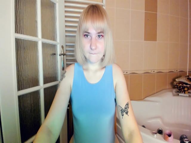 Live sex webcam photo for HannaLismont #271484738