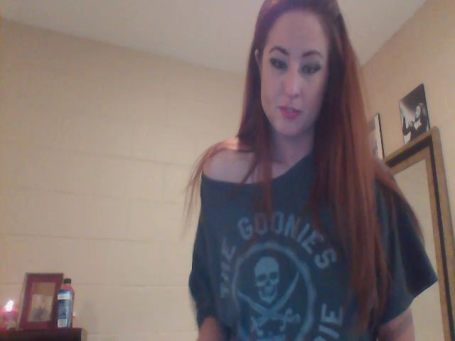 Live sex webcam photo for HarScar #271489088