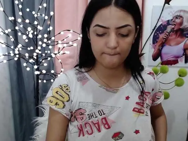 Live sex webcam photo for Skinnyhorny #271494456