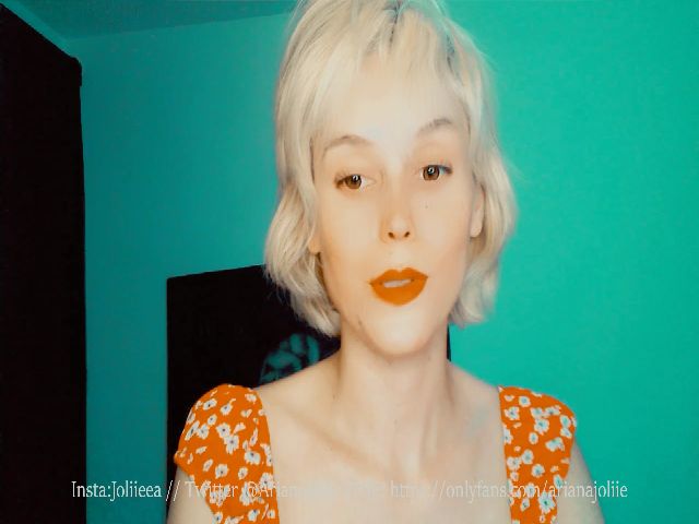 Live sex webcam photo for ArianaJoliie_ #271486146
