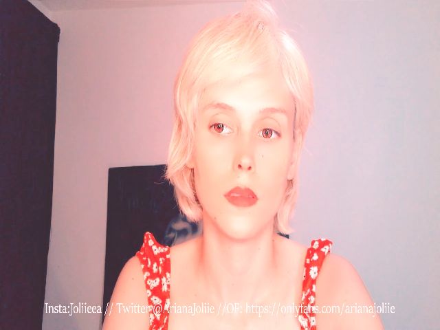 Live sex webcam photo for ArianaJoliie_ #271486941