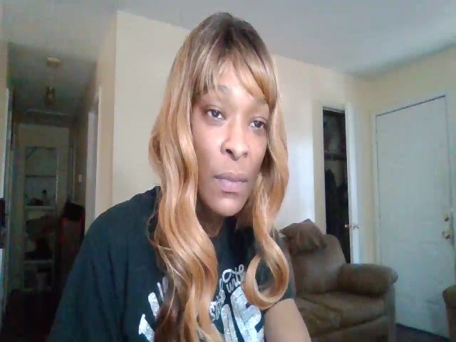 Live sex webcam photo for JmarieJ #271495565