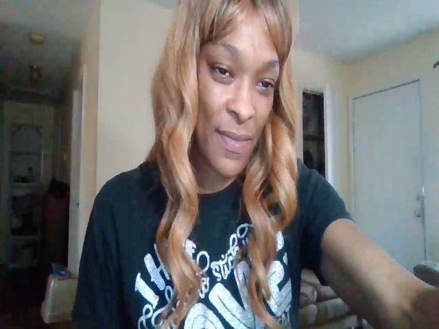 Live sex webcam photo for JmarieJ #271495887