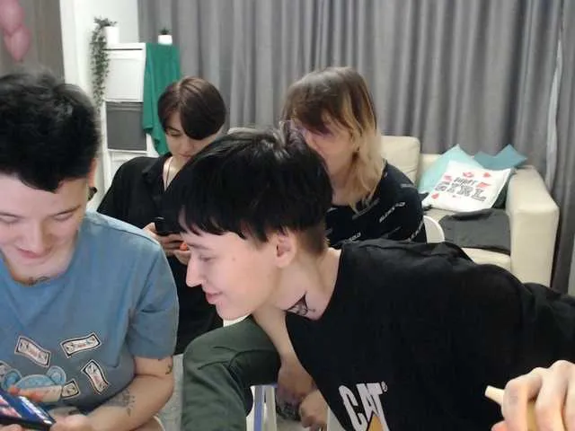 Live sex webcam photo for BugaGirls #271508200