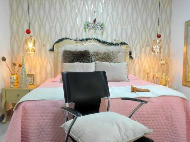 Live sex webcam photo for Giselle- #271505316