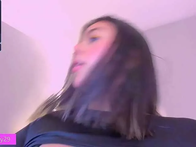 Live sex webcam photo for Cifu29 #271498314