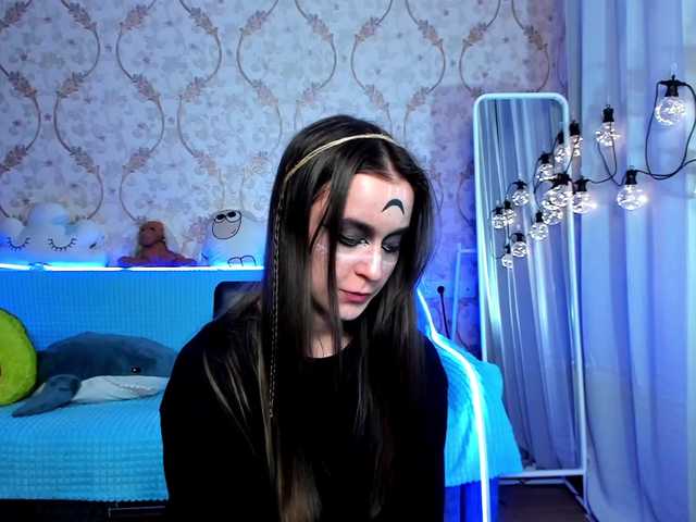 Live sex webcam photo for KiraLiLime #287990219