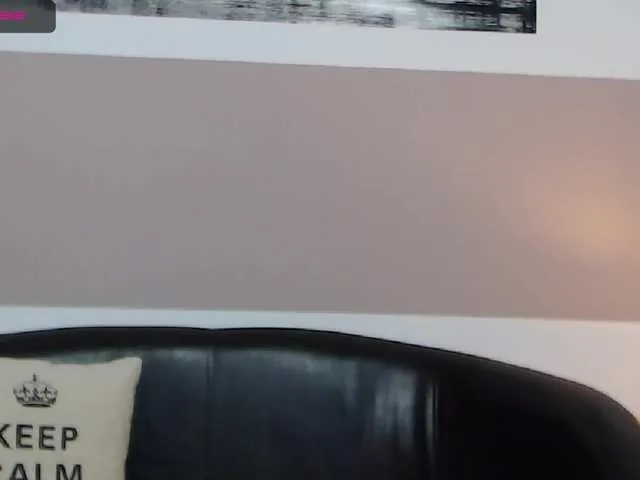 Live sex webcam photo for Roselyn25 #271501942