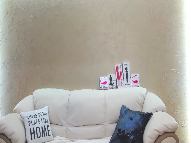 Live sex webcam photo for JulieDalton #271503232