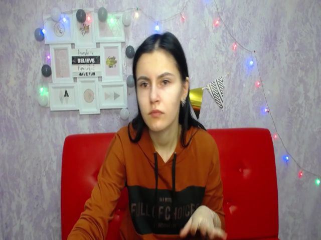 Live sex webcam photo for MollyTravis #271502788