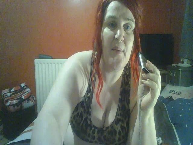 Live sex webcam photo for YUMMYMUMMY39 #271507912