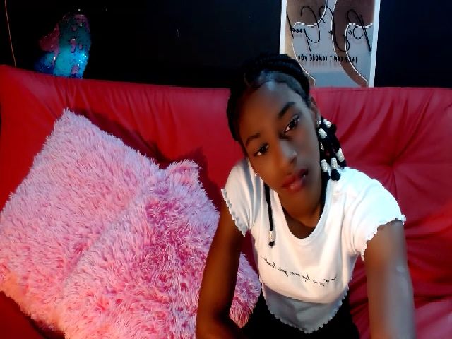 Live sex webcam photo for Ebonyindian69 #271500063