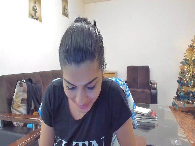Live sex webcam photo for Ur_Wish_ #271512357