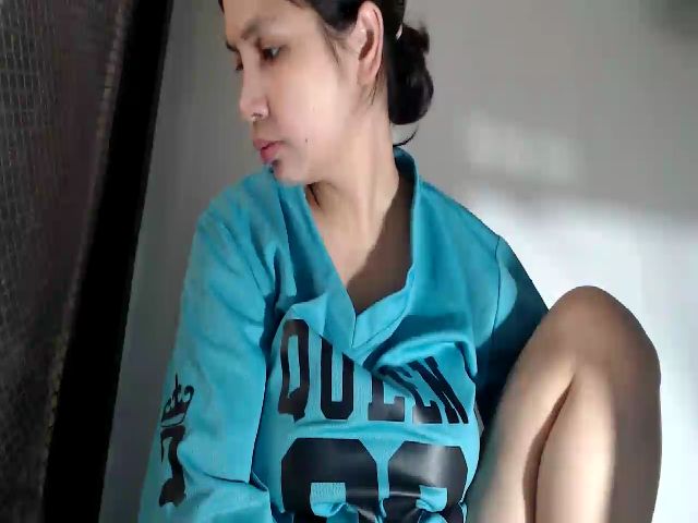 Live sex webcam photo for HotpukiLuver #271499360