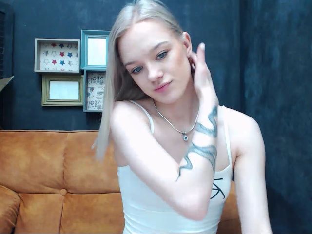 Live sex webcam photo for Pretty__Lika #271500717