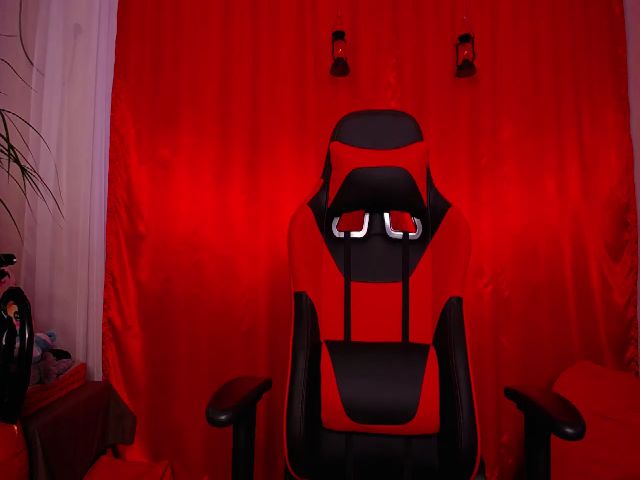 Live sex webcam photo for Your_Red_Foxy #271506064