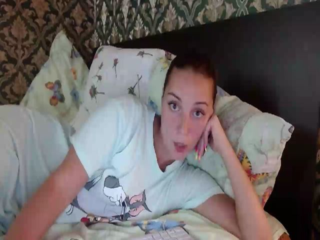 Live sex webcam photo for Emi_lywild #271507219