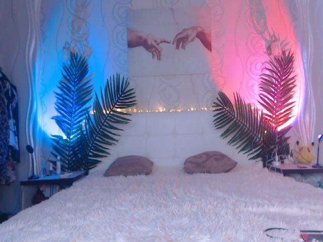 Live sex webcam photo for Sarah_Pink #271503585