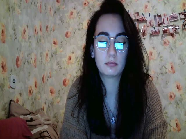 Live sex webcam photo for lolly_hollyy #271510823