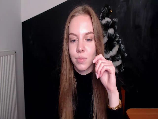 Live sex webcam photo for HappySecret_ #271510525