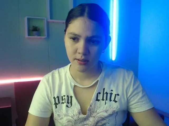 Live sex webcam photo for hanna-queen21 #271505372