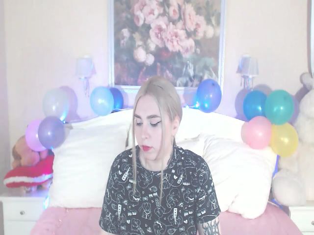 Live sex webcam photo for AmaliaDiva #271511516