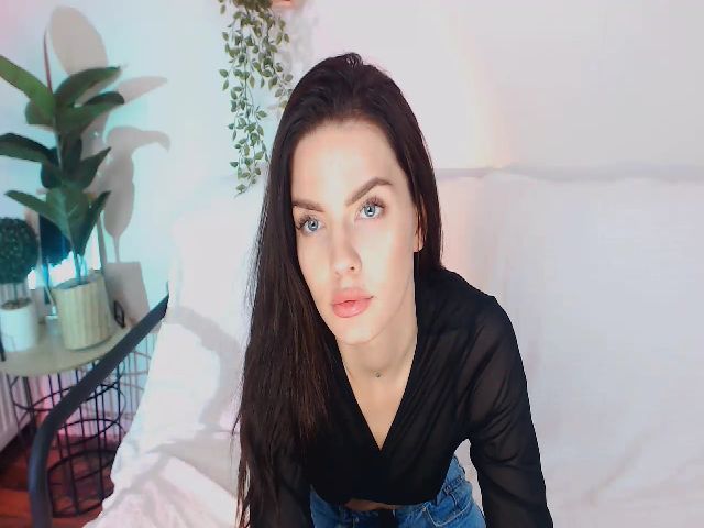 Live sex webcam photo for HarleyQX #271499789