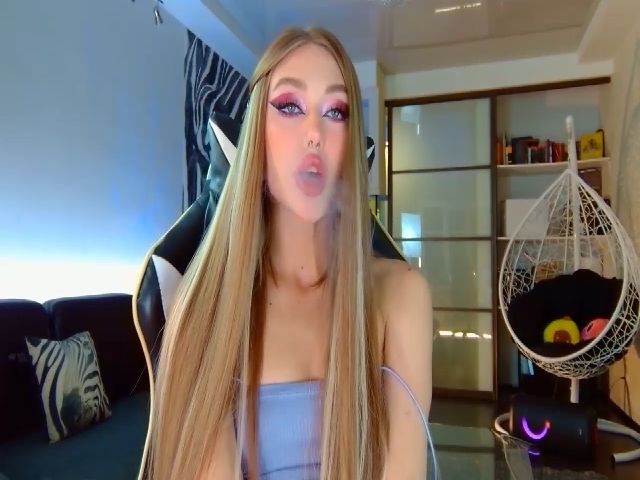 Live sex webcam photo for Babycaty #271510659