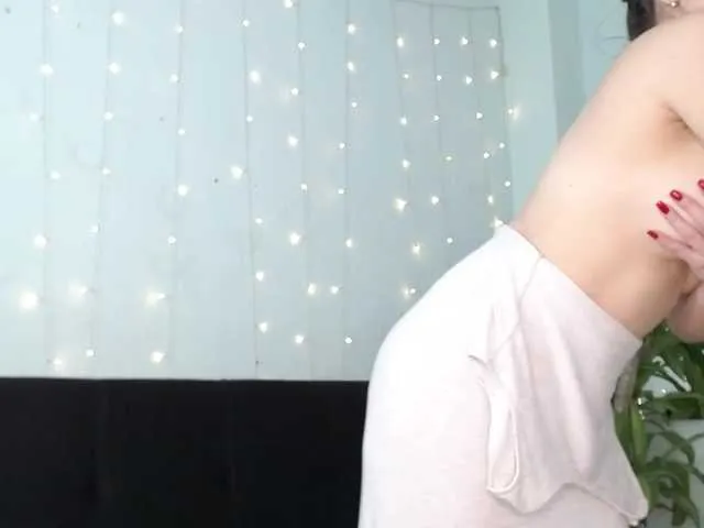 Live sex webcam photo for Mia-Ferreyra #271509646