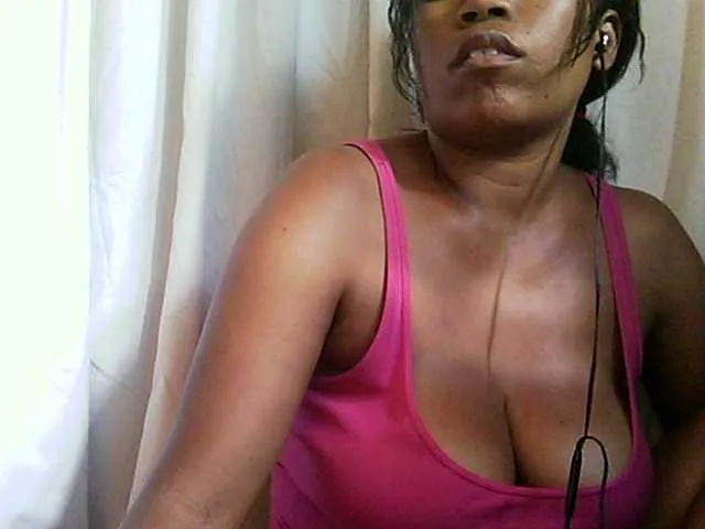 Live sex webcam photo for MIRANDAW #271505085