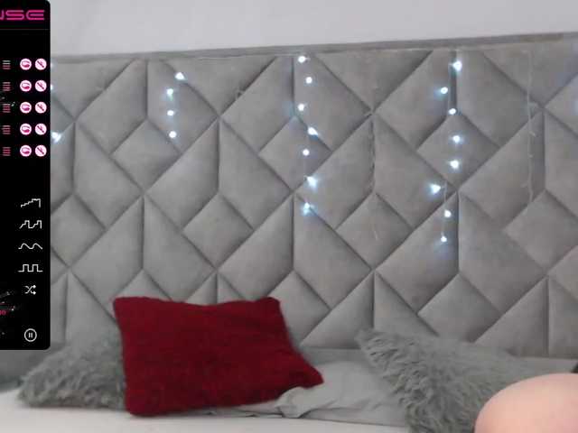 Live sex webcam photo for MiaSaez #271508995