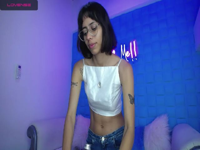 Live sex webcam photo for LITTLE_LOVE98 #271504213