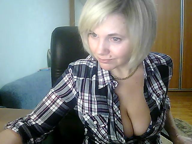 Live sex webcam photo for Vivid_Glance #271511954