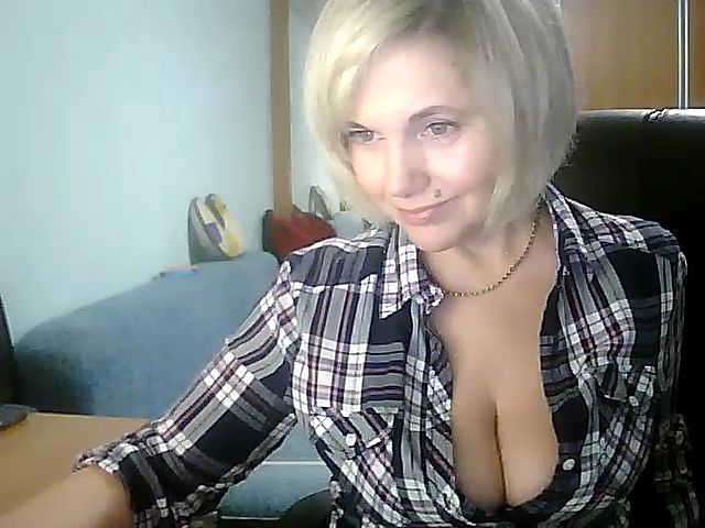 Live sex webcam photo for Vivid_Glance #271512424