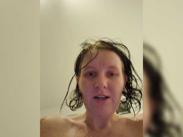 Live sex webcam photo for Wetgerman2 #271508248