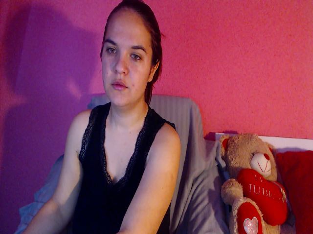 Live sex webcam photo for Ella_Diamond #271502792
