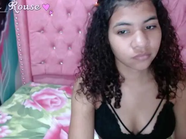 Live sex webcam photo for rose-rouse #271505151