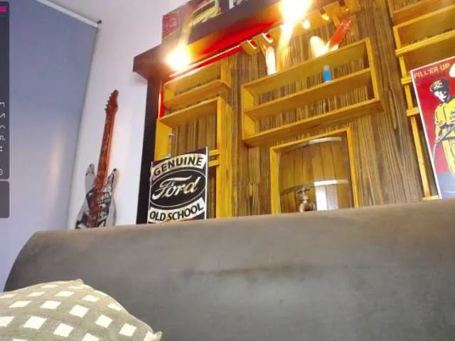 Live sex webcam photo for lindacoxx #271498732