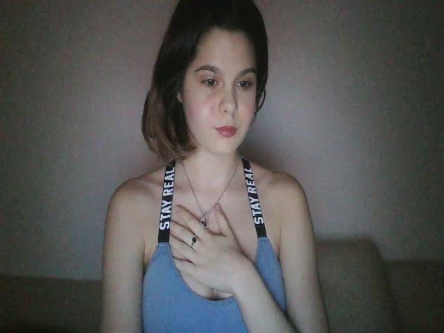 Live sex webcam photo for AriahKiss #271507559