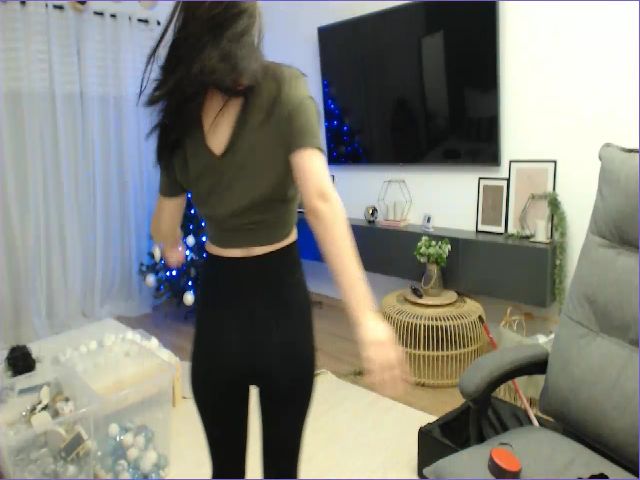 Live sex webcam photo for AddictingJ #271507662