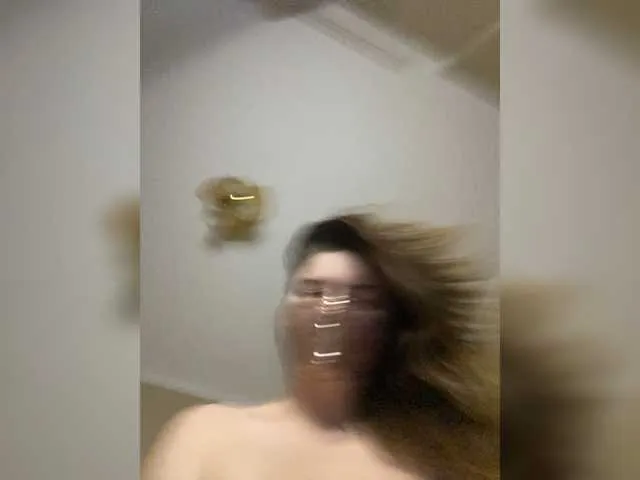 Live sex webcam photo for sweetbun1 #271497781