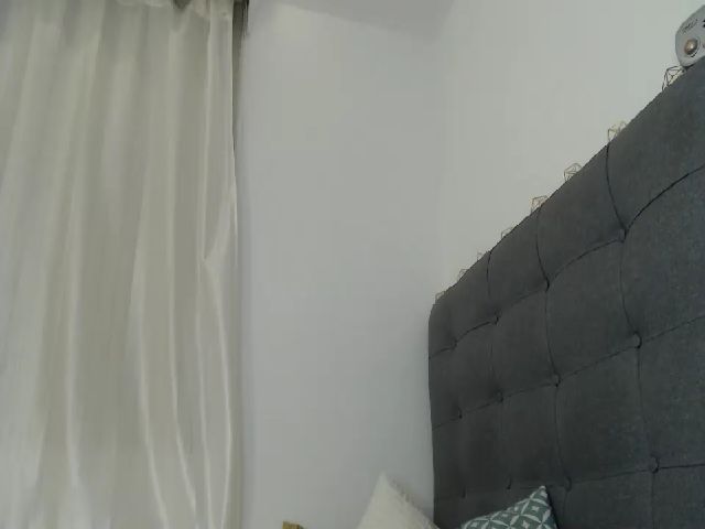 Live sex webcam photo for VioletaParr #271499710